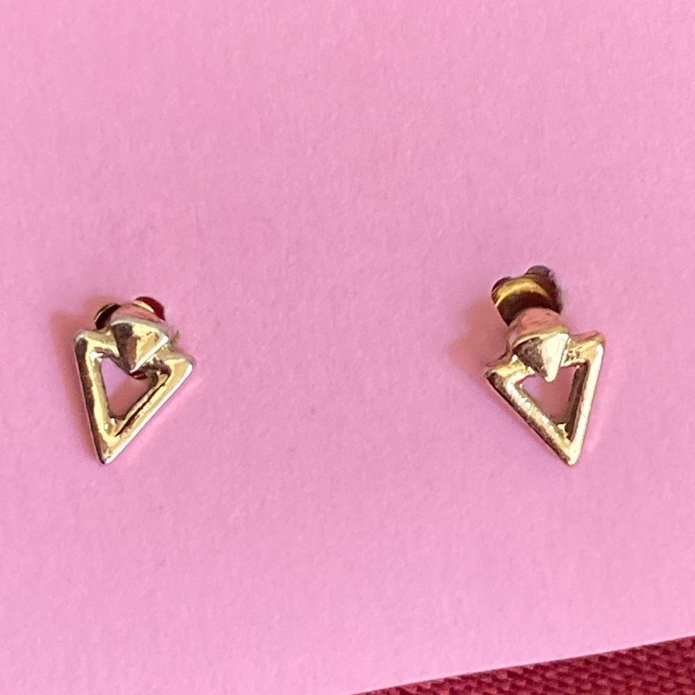 5/$10❤️❤️❤️Vintage 90s Gold Tone TRIANGLES POST Earrings